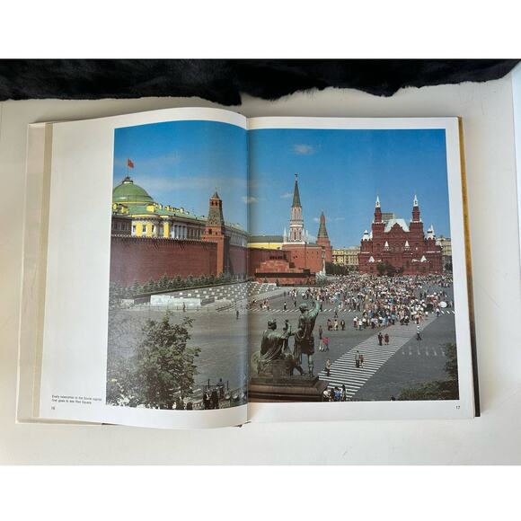 Vintage 1989 Moscow Moskau Hardcover Photo Album First English Translation - Picture 12 of 13